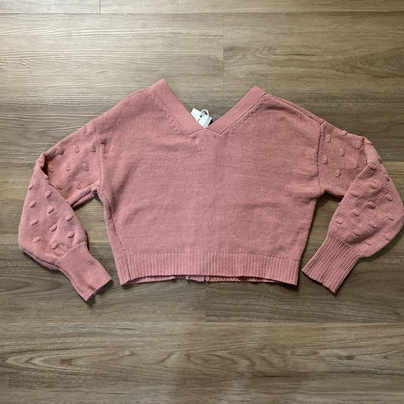 NWT Pretty Cropped Sweater - Picture 2 of 4